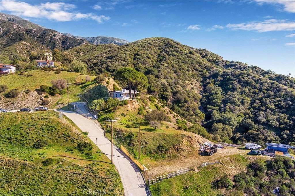 1.6 Acres of Residential Land with Home for Sale in Tujunga, California