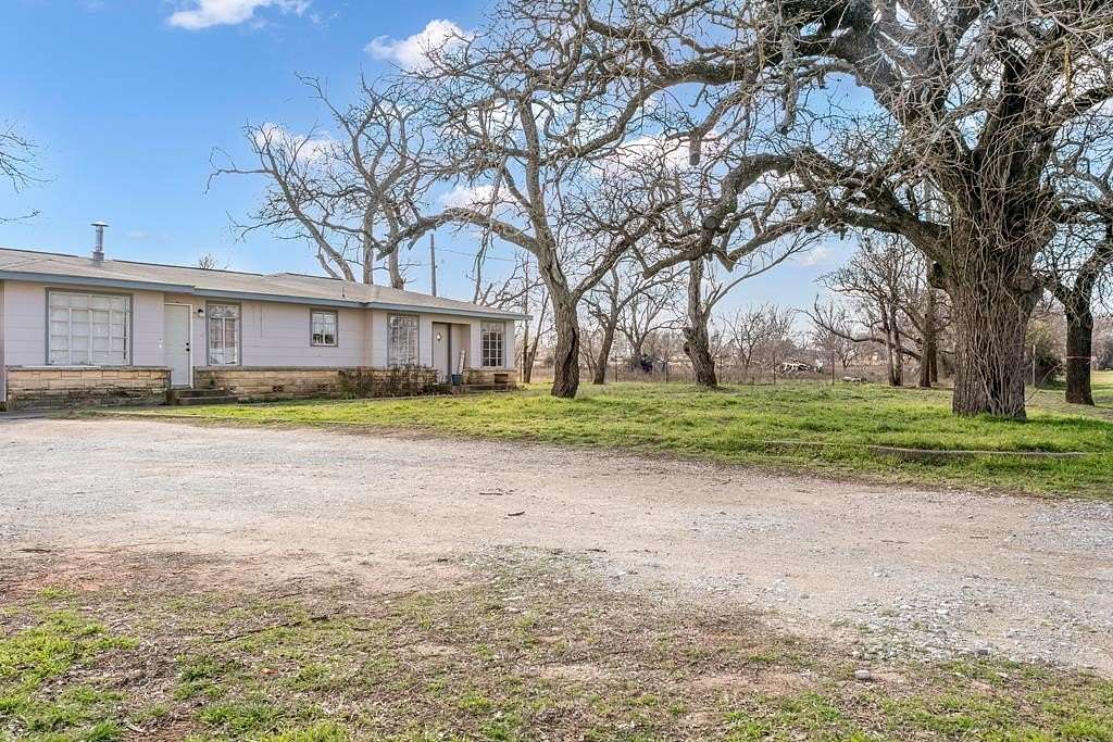 2.7 Acres of Residential Land with Home for Sale in Fredericksburg, Texas