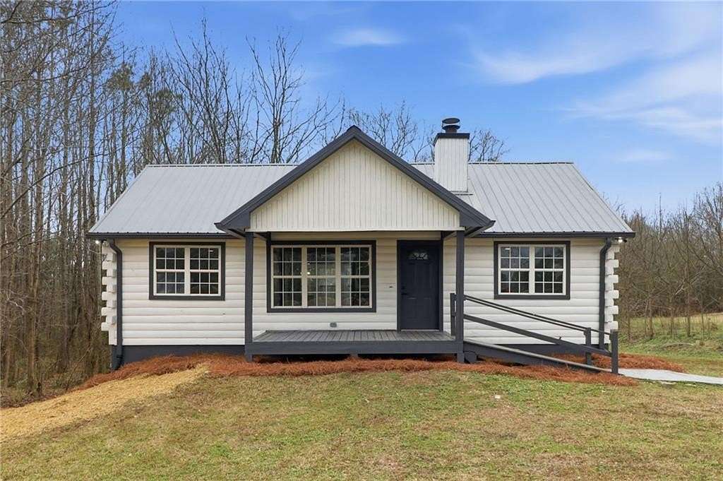 1.6 Acres of Residential Land with Home for Sale in Bowdon, Georgia