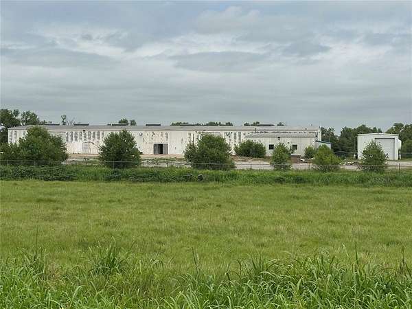 8.1 Acres of Improved Mixed-Use Land for Sale in Clinton, Oklahoma