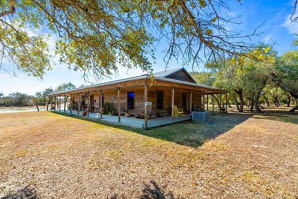 7.65 Acres of Residential Land with Home for Sale in Lamar, Texas