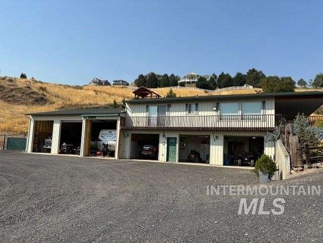 1.76 Acres of Residential Land with Home for Sale in Clarkston, Washington