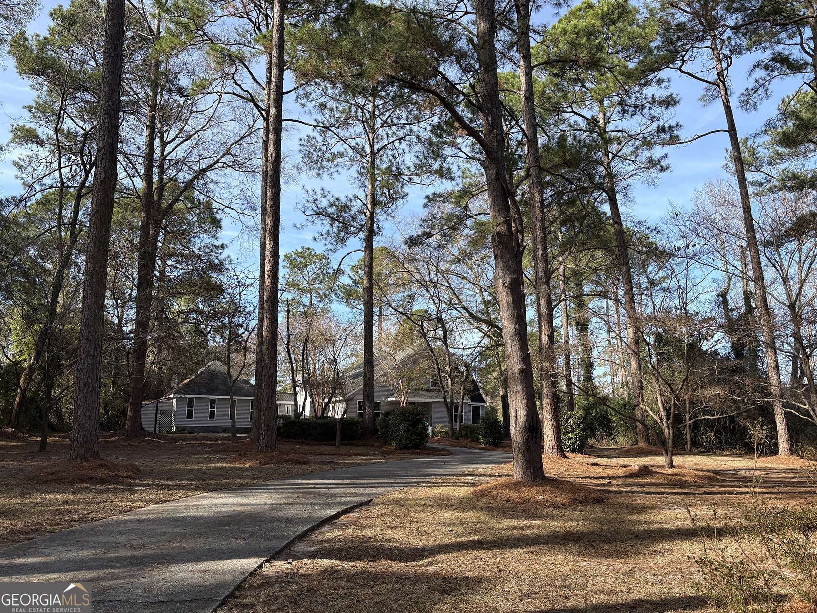 1.89 Acres of Residential Land with Home for Sale in Dublin, Georgia