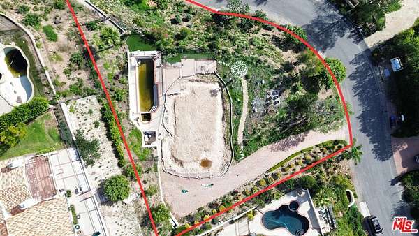 0.53 Acres of Land for Sale in Malibu, California