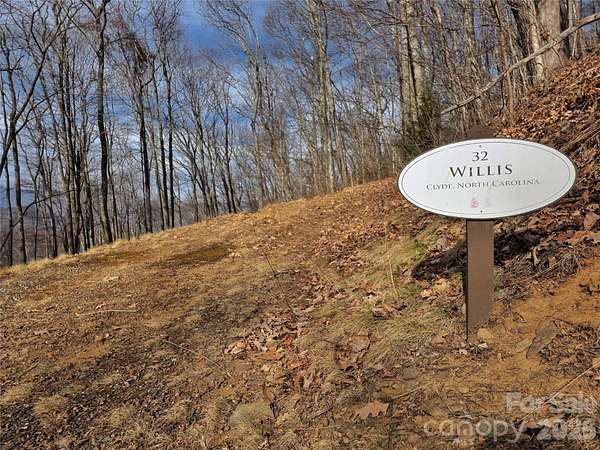 3 Acres of Residential Land for Sale in Waynesville, North Carolina