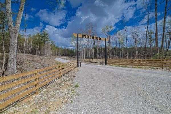 5 Acres of Residential Land for Sale in Spencer, Tennessee