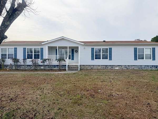 8.6 Acres of Land with Home for Sale in Dayton, Tennessee