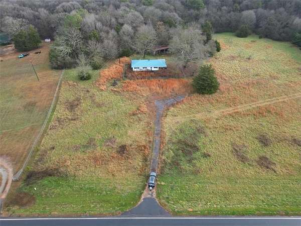 6.28 Acres of Residential Land with Home for Sale in Carnesville, Georgia