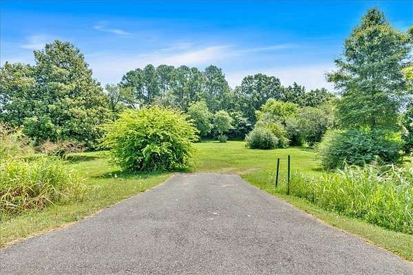 1.83 Acres of Mixed-Use Land for Sale in Adairsville, Georgia