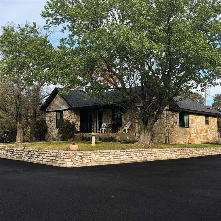 2.38 Acres of Residential Land with Home for Sale in Weatherford, Texas