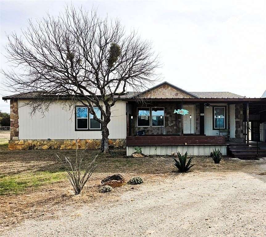 2.47 Acres of Residential Land with Home for Sale in Lake Brownwood, Texas