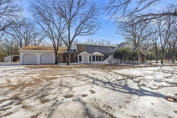 2 Acres of Residential Land with Home for Sale in Royse City, Texas