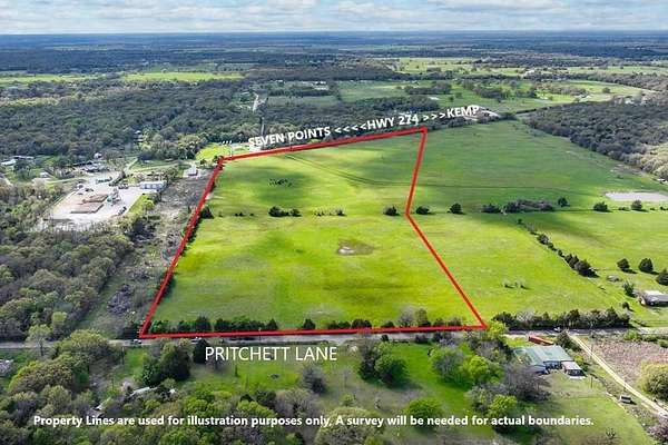 30.7 Acres of Agricultural Land for Sale in Kemp, Texas