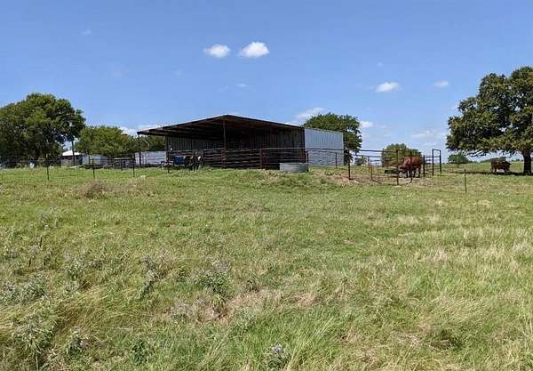120 Acres of Land with Home for Sale in Mart, Texas