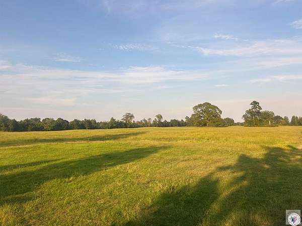 8 Acres of Residential Land for Sale in Fouke, Arkansas
