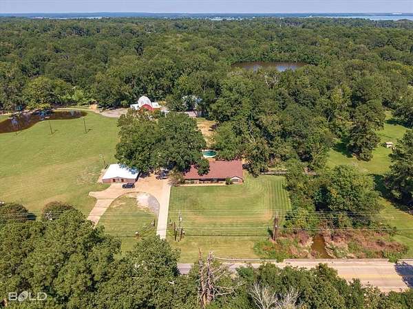 6 Acres of Land with Home for Sale in Shreveport, Louisiana