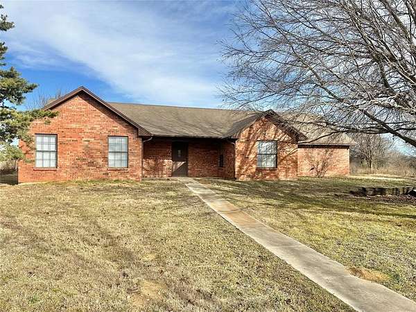 16.5 Acres of Land with Home for Lease in Aubrey, Texas