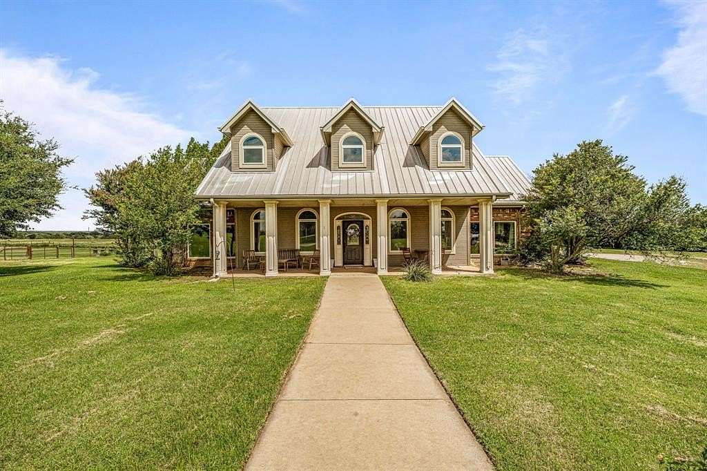 4.42 Acres of Residential Land with Home for Sale in Stephenville, Texas