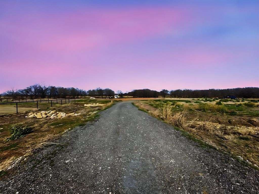 3.19 Acres of Residential Land for Sale in Krum, Texas