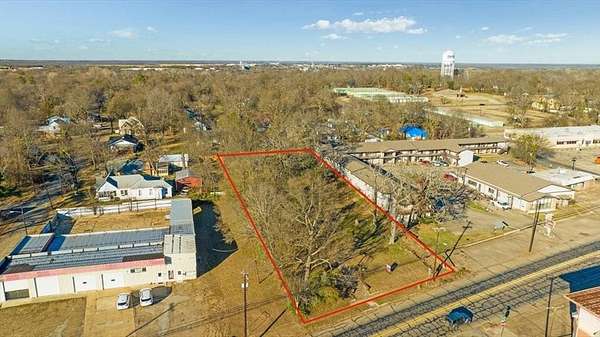 0.8 Acres of Mixed-Use Land for Sale in Paris, Texas