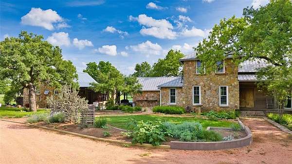 309 Acres of Agricultural & Residential Land for Sale in Talpa, Texas