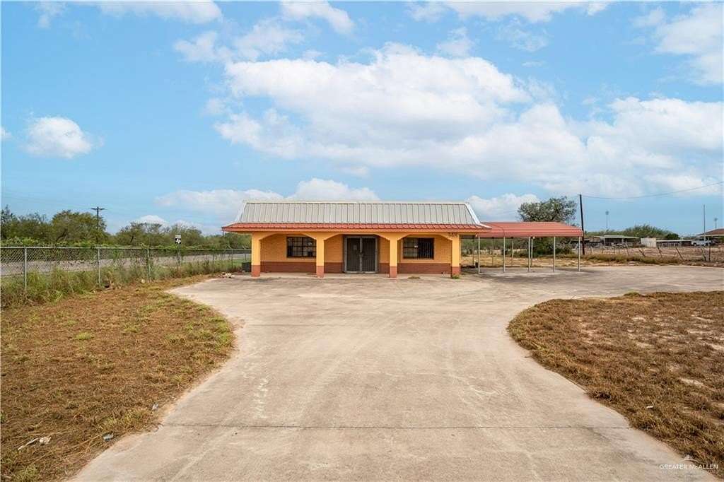 1.6 Acres of Improved Commercial Land for Sale in La Joya, Texas