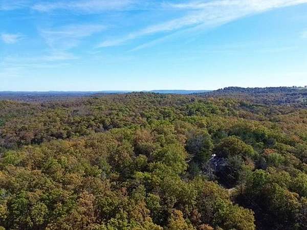 29.8 Acres of Recreational Land for Sale in Flippin, Arkansas