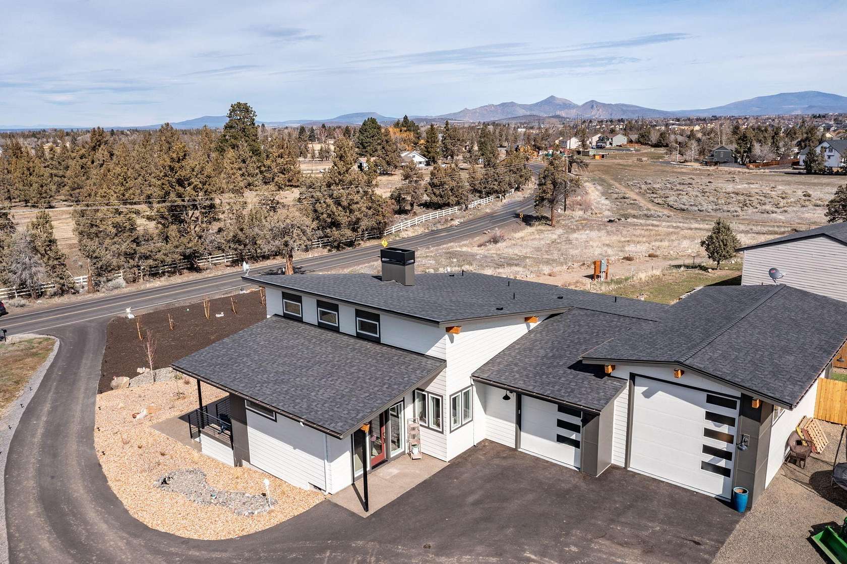 1.56 Acres of Residential Land with Home for Sale in Redmond, Oregon