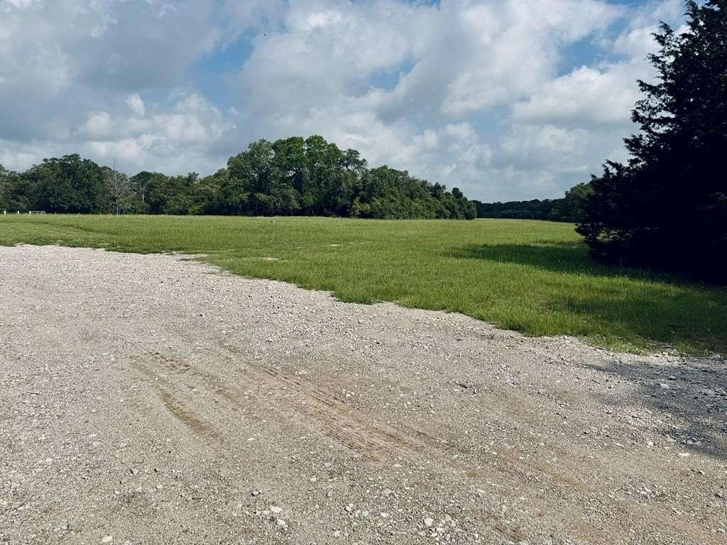 18 Acres of Recreational Land with Home for Sale in Hallettsville, Texas