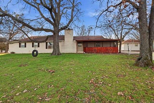 3.33 Acres of Residential Land with Home for Sale in Wagoner, Oklahoma