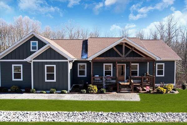 2.8 Acres of Residential Land with Home for Sale in Jasper, Tennessee