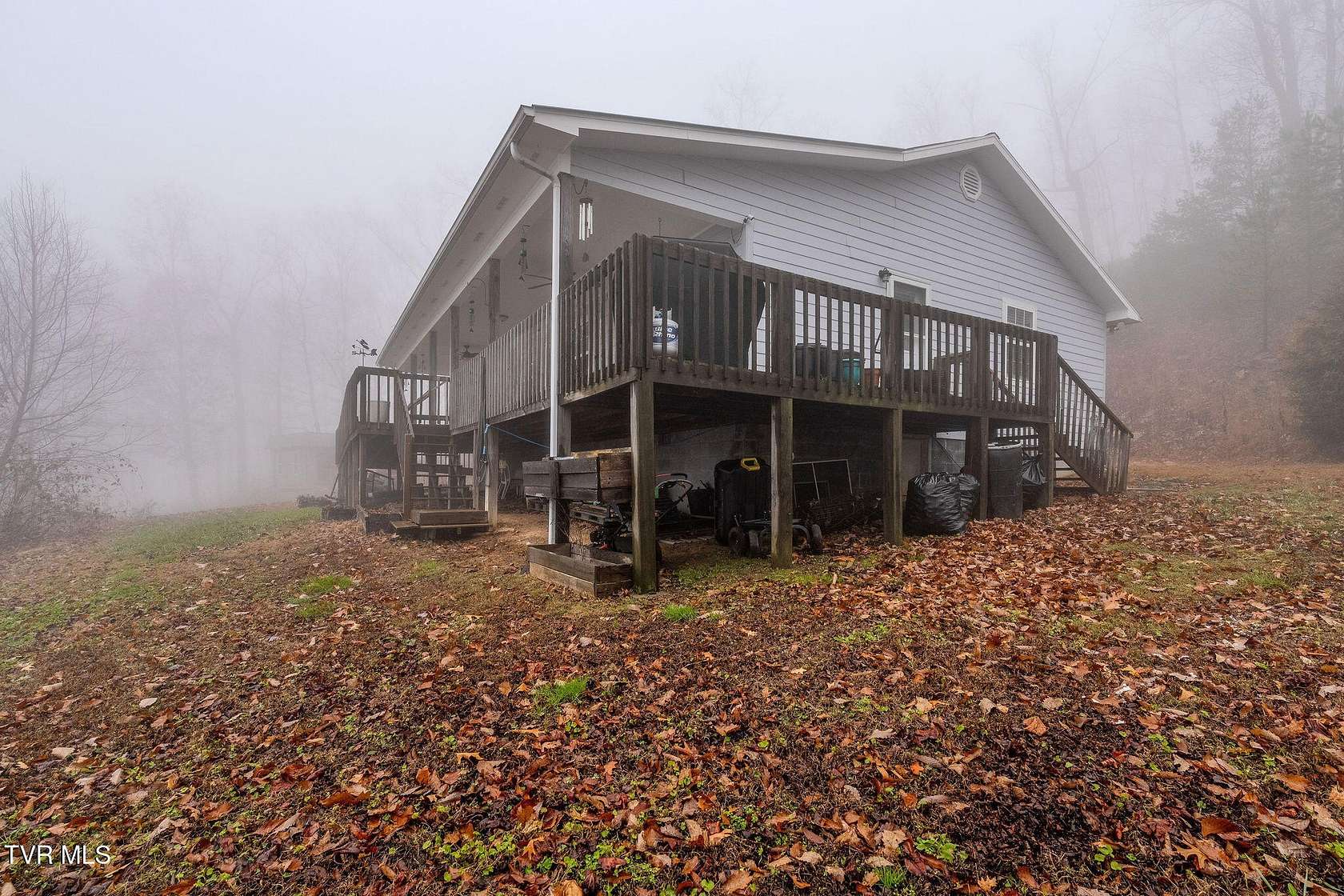 9.52 Acres of Residential Land with Home for Sale in Sneedville, Tennessee