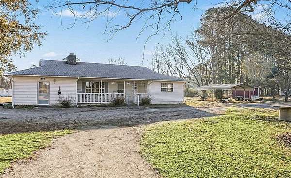 2.1 Acres of Residential Land with Home for Sale in Loris, South Carolina