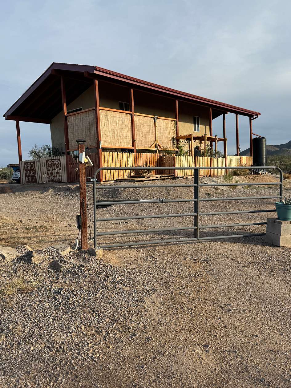 3 Acres of Residential Land with Home for Sale in Tucson, Arizona