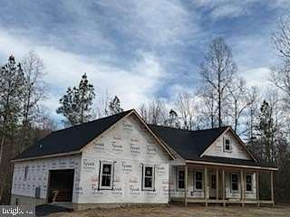 2 Acres of Residential Land with Home for Sale in Unionville, Virginia