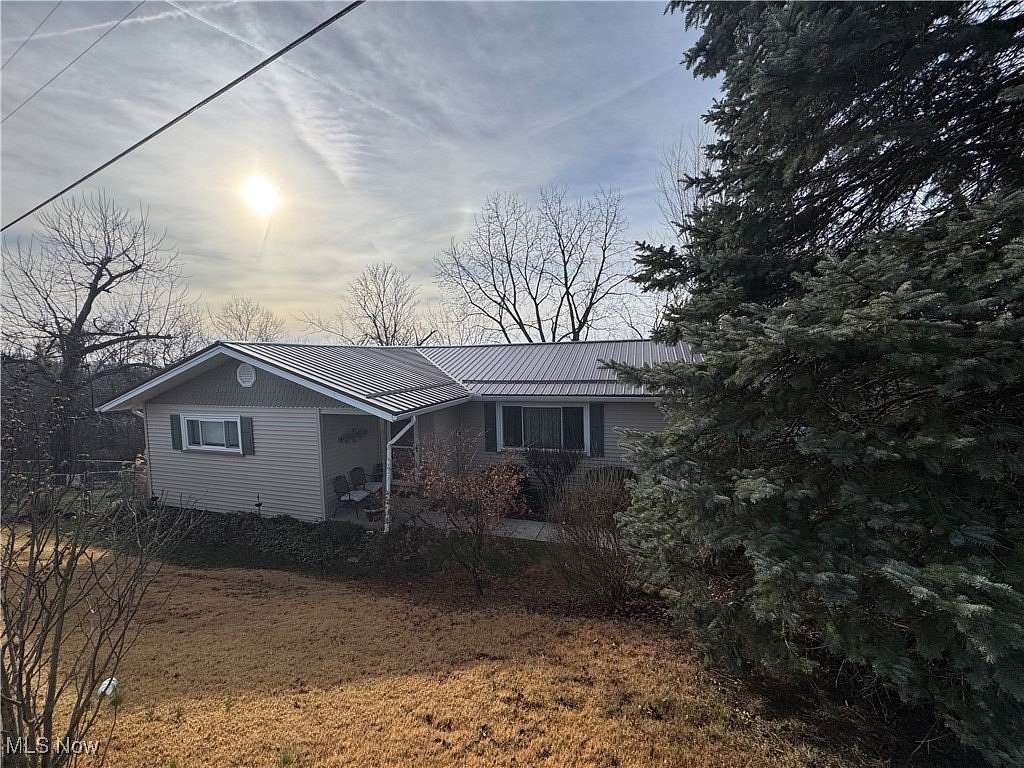 1.58 Acres of Residential Land with Home for Sale in Bridgeport, Ohio