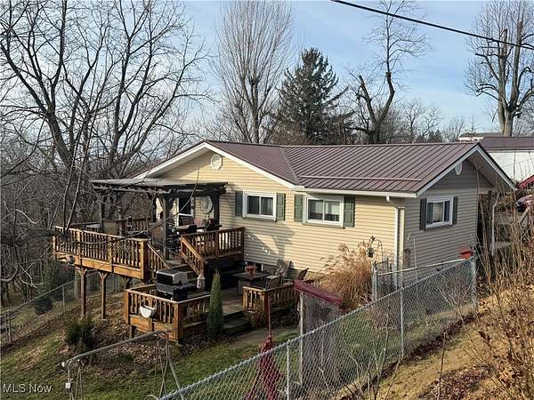 1.58 Acres of Residential Land with Home for Sale in Bridgeport, Ohio