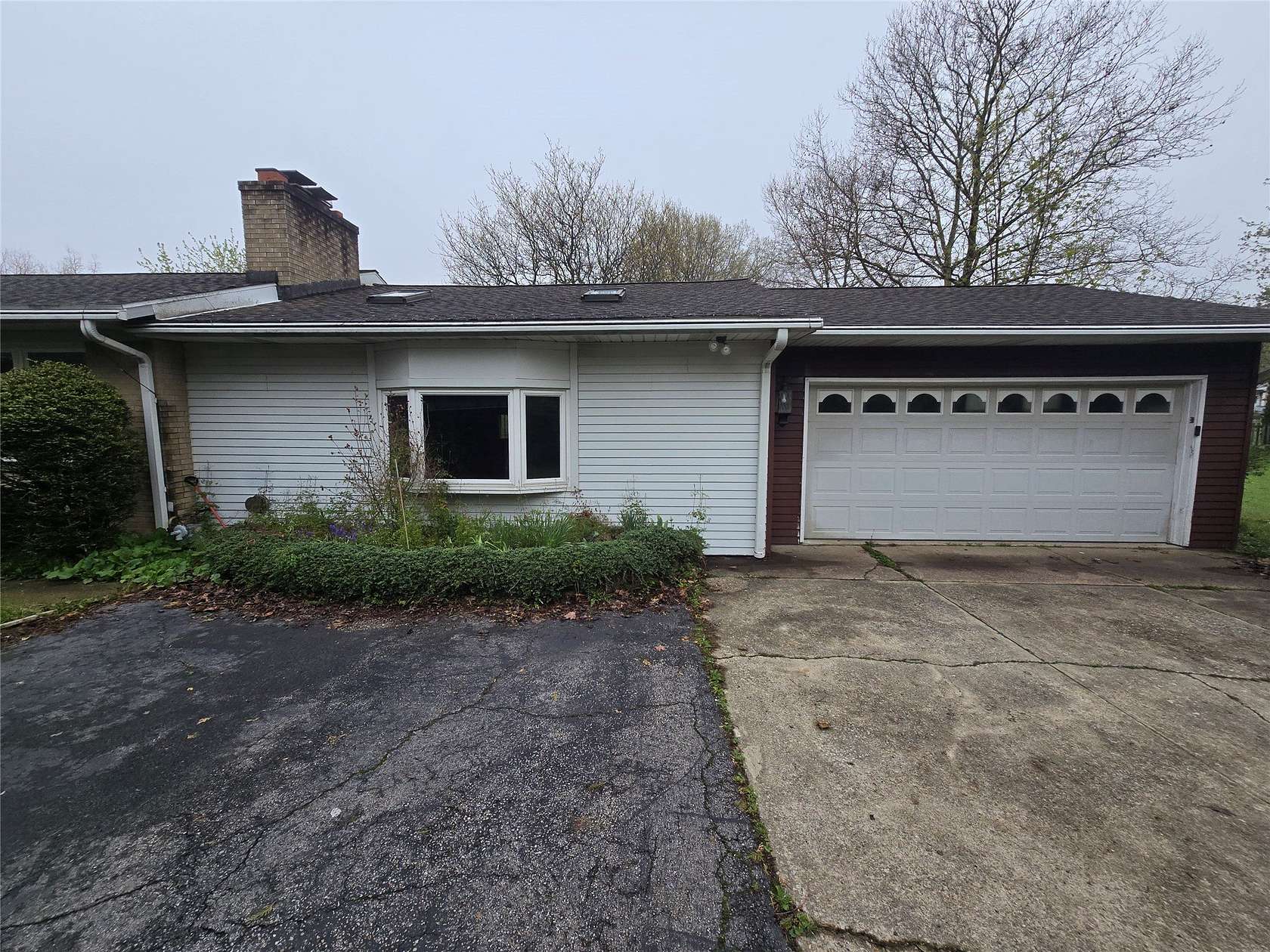 1.58 Acres of Land with Home for Sale in Erie, Pennsylvania