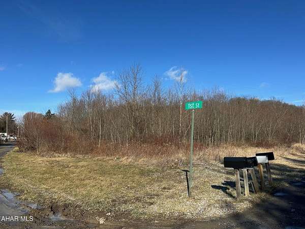 2.59 Acres of Land for Sale in New Paris, Pennsylvania