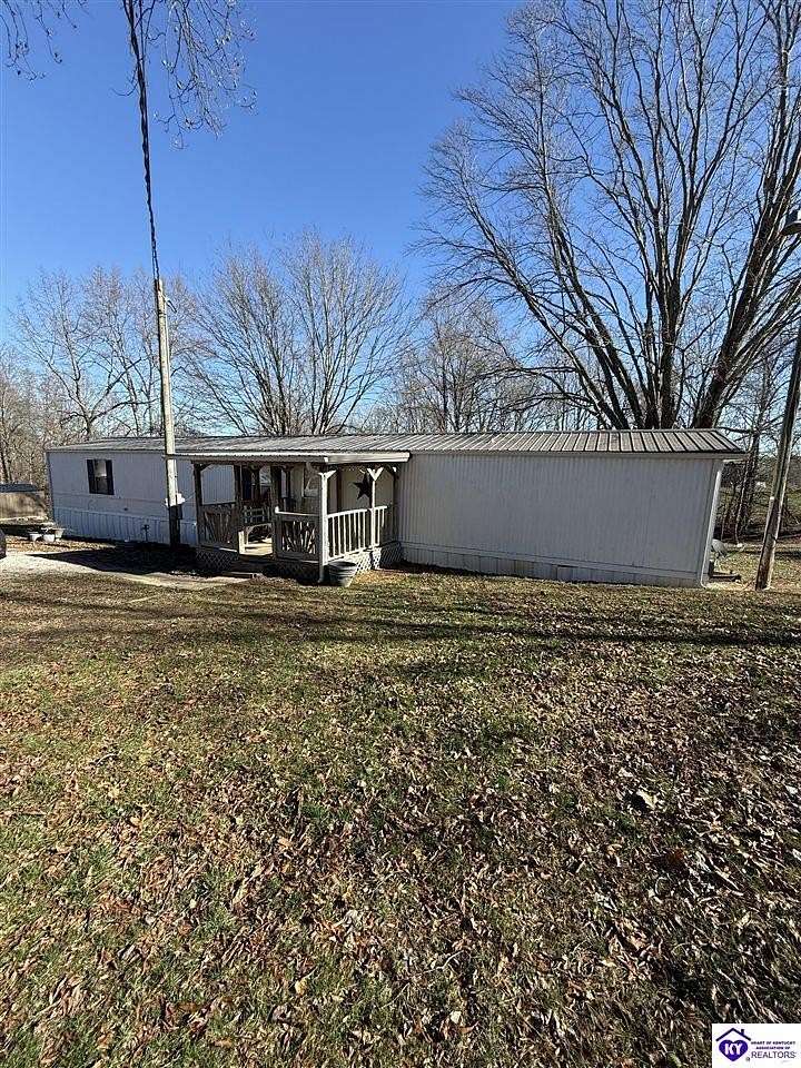 2.38 Acres of Residential Land with Home for Sale in Monticello, Kentucky