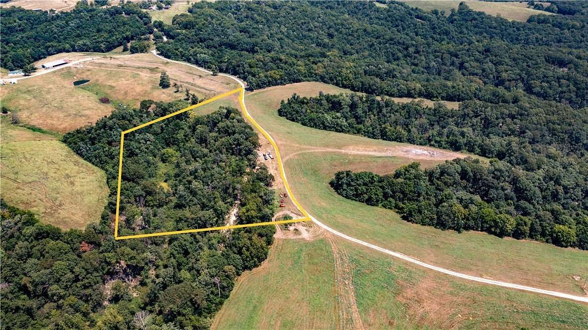 8 Acres of Land for Sale in Pineville, Missouri