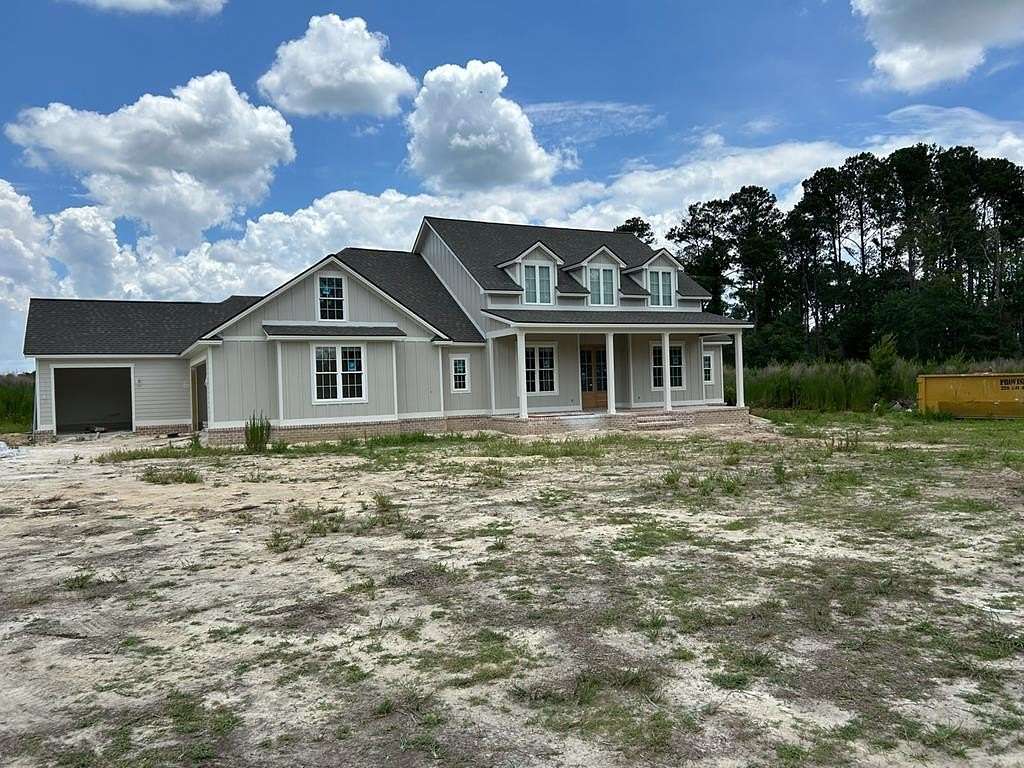 2.5 Acres of Land with Home for Sale in Valdosta, Georgia