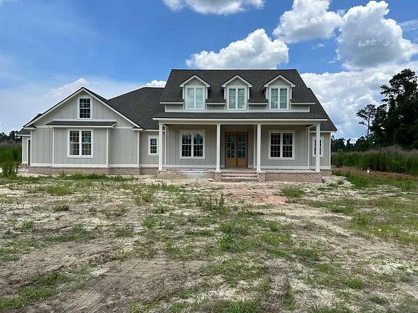 2.5 Acres of Land with Home for Sale in Valdosta, Georgia