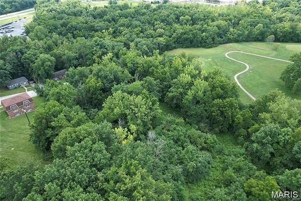 5 Acres of Residential Land for Sale in Hannibal, Missouri
