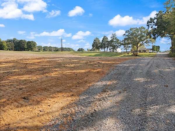 0.83 Acres of Residential Land for Sale in Albany, Kentucky