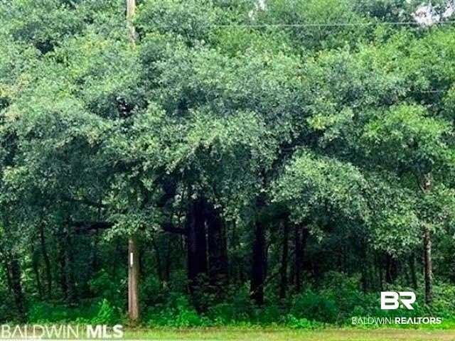 1.25 Acres of Residential Land for Sale in Fairhope, Alabama