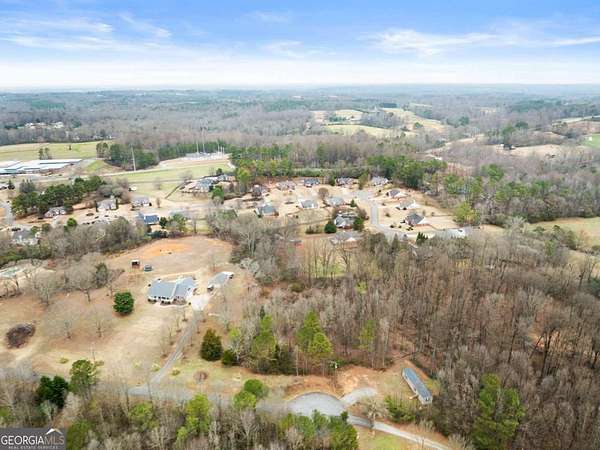 1 Acre of Residential Land for Sale in Gainesville, Georgia