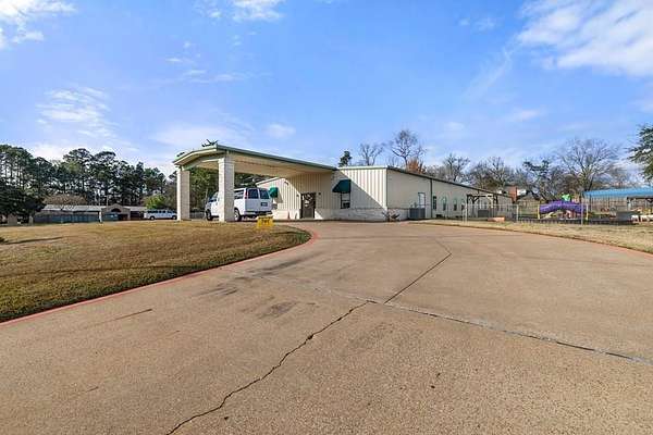1.9 Acres of Improved Commercial Land for Sale in Nacogdoches, Texas