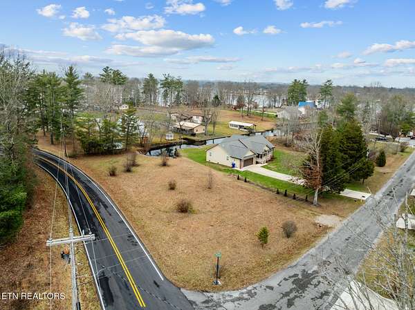 0.5 Acres of Residential Land for Sale in Crossville, Tennessee