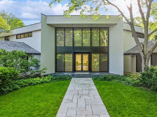 1.62 Acres of Residential Land with Home for Lease in Glencoe, Illinois